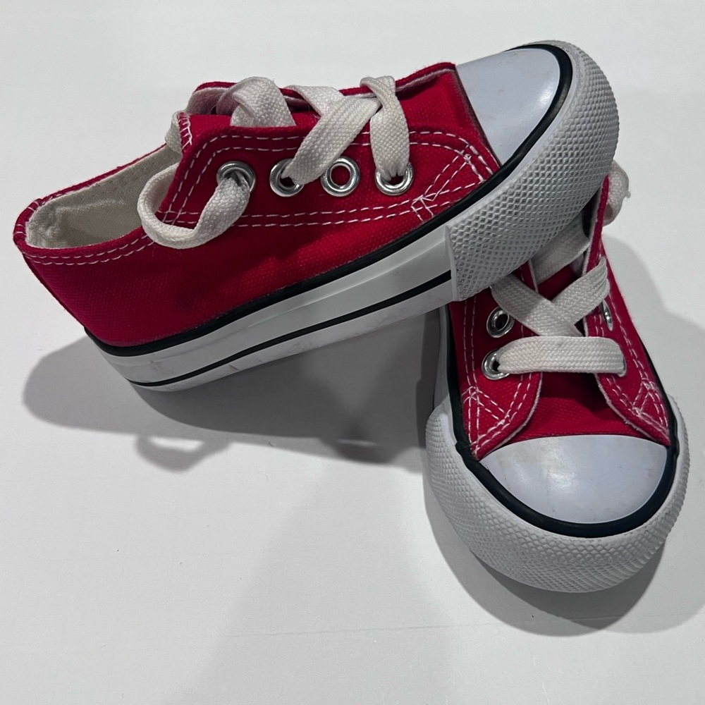 toddler classic red canvas sneakers (Converse-style) 👟❤️